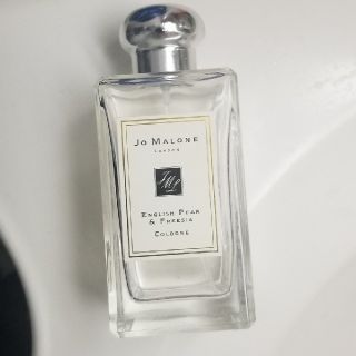 ジョーマローン(Jo Malone)のジョーマローン イングリッシュペアー＆フリージア(香水(女性用))