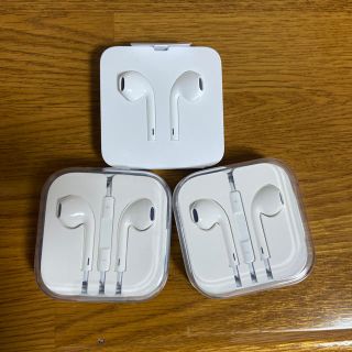 アップル(Apple)のiPhone正規品のイヤホン3個セット(ヘッドフォン/イヤフォン)