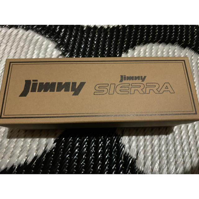 スズキ(スズキ)のjimny キーホルダー　新品未使用　ジムニー 自動車/バイクの自動車(車外アクセサリ)の商品写真