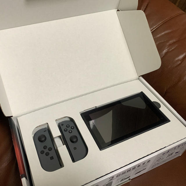 Nintendo Switch(ニンテンドースイッチ)のニンテンドースイッチ エンタメ/ホビーのゲームソフト/ゲーム機本体(家庭用ゲーム機本体)の商品写真