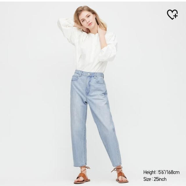 UNIQLO(ユニクロ)のスラウチテーパードアンクルジーンズ　24 レディースのパンツ(デニム/ジーンズ)の商品写真