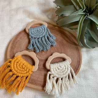 木製歯固め マクラメ編み  名入れ無料(おもちゃ/雑貨)