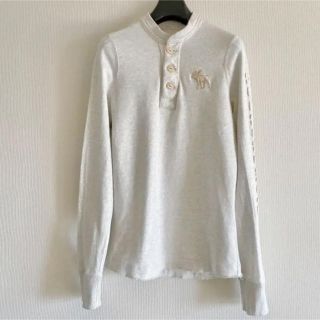 アバクロンビーアンドフィッチ(Abercrombie&Fitch)の【これからの季節にぴったり！】アバクロ メンズ　ヘンリートレーナー　グレー(Tシャツ/カットソー(七分/長袖))