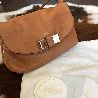 クロエ(Chloe)のクロエ Chloe リリー  2WAYショルダーバッグ　ベージュ　送料無料(ショルダーバッグ)