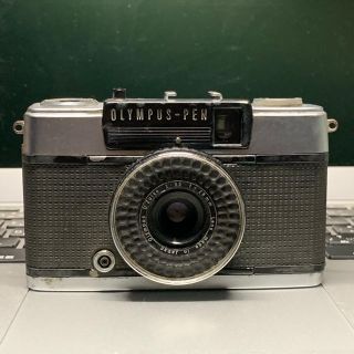 オリンパス(OLYMPUS)のOLIMPUS Pen EE-3(フィルムカメラ)