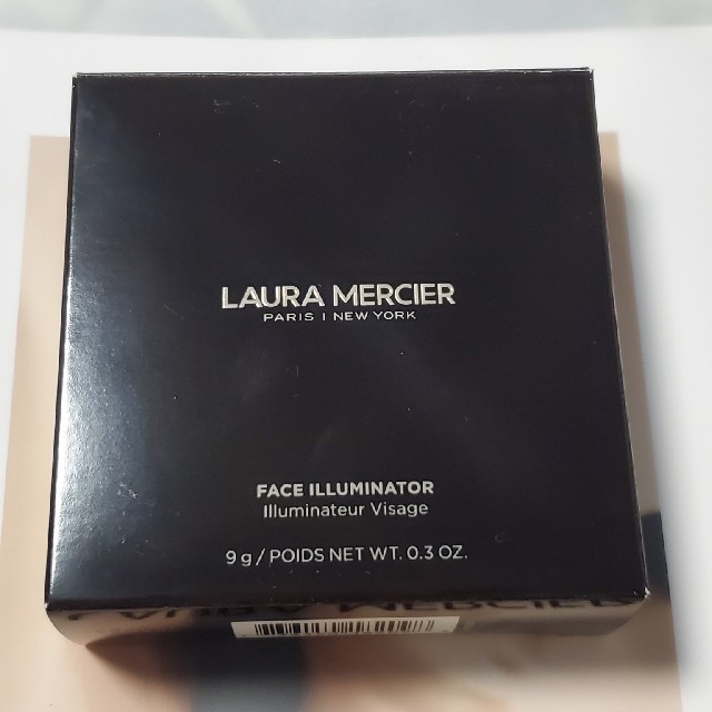 laura mercier(ローラメルシエ)の未使用☆ローラメルシエ
フェイスイルミネーター
2002  コスメ/美容のベースメイク/化粧品(フェイスカラー)の商品写真