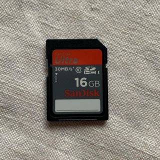 サンディスク(SanDisk)のSDカード　16GB(PC周辺機器)