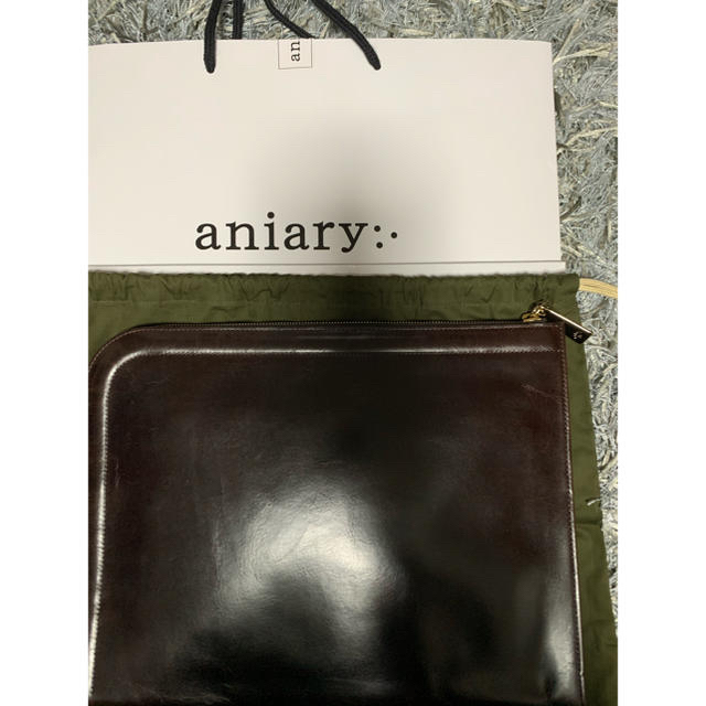 aniary(アニアリ)のアニアリ　クラッチバッグ　 メンズのバッグ(セカンドバッグ/クラッチバッグ)の商品写真