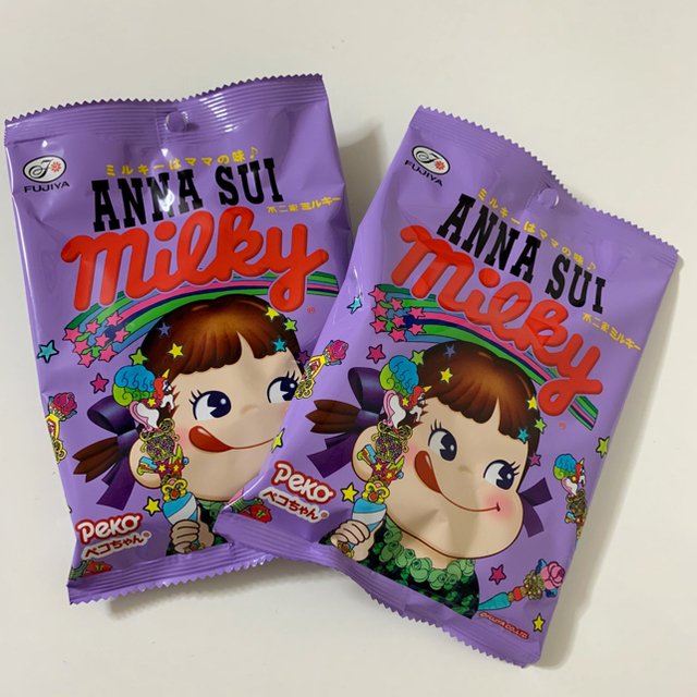 ANNA SUI(アナスイ)の【Selendip様☆専用】アナスイ×ミルキー 5袋 食品/飲料/酒の食品(菓子/デザート)の商品写真