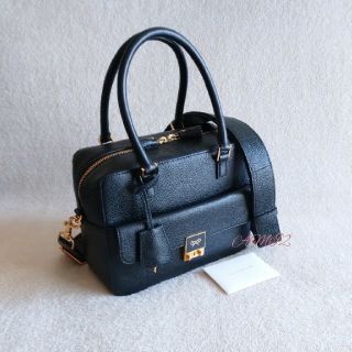 アニヤハインドマーチ(ANYA HINDMARCH)の専用ページ■ANYA HINDMARCH ■ caker Ⅲ(ショルダーバッグ)