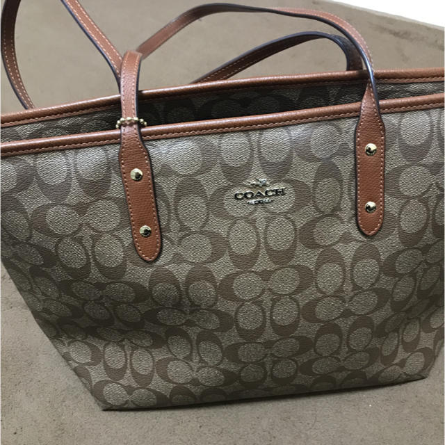 COACH コーチ A4対応トートバッグ 専門ショップ 8925円 www.gold-and