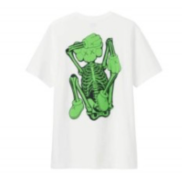 UNIQLO(ユニクロ)のXL UT UNIQULO × KAWS ユニクロ　カウズ　Tシャツ　3 メンズのトップス(Tシャツ/カットソー(半袖/袖なし))の商品写真