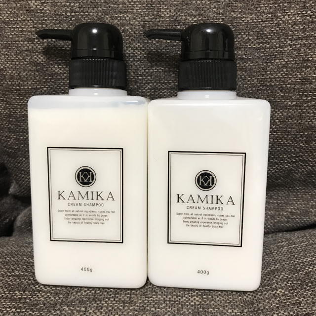 シャンプーカミカ 黒髪クリームシャンプー KAMIKA 400g  2本