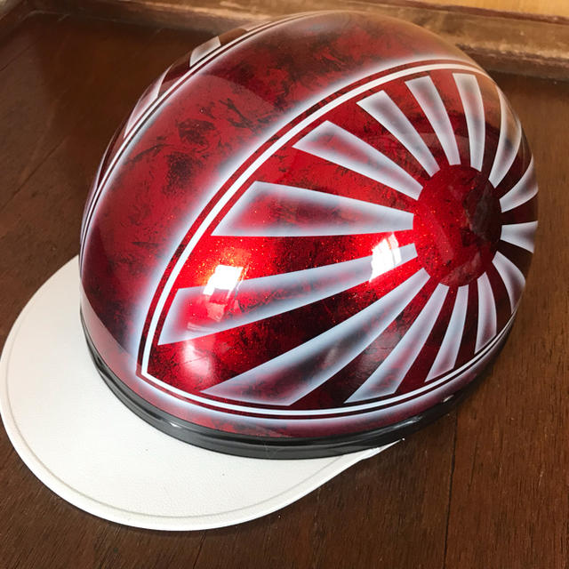 ラップ塗装 赤ラメ 日章 コルク半 ヘルメットの通販 by ラップ塗装 赤ラメ 日章 コルク半 ヘルメットの通販 by