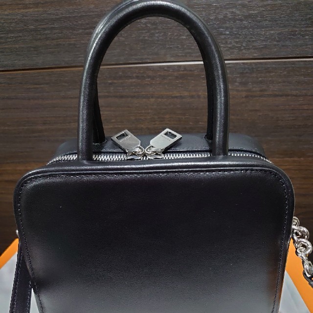 FRAMeWORK(フレームワーク)の美品ミチノ MICHINO スクエア HELLO フレームワークショルダーバッグ レディースのバッグ(ショルダーバッグ)の商品写真