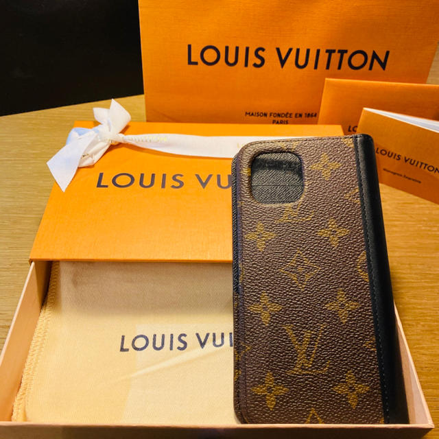 LOUIS VUITTON - LOUIS VUITTON ルイヴィトン iPhone 11 フォリオ ケースの通販