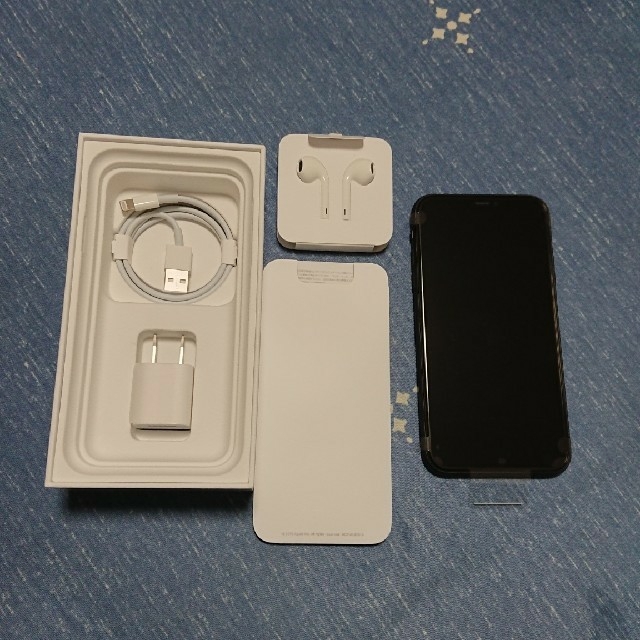 iPhone 11  ６４GB  ブラック