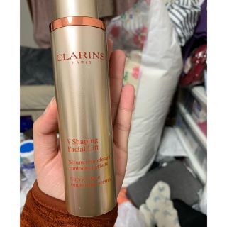 クラランス(CLARINS)のclarins クラランス　Vコントアセラム(美容液)