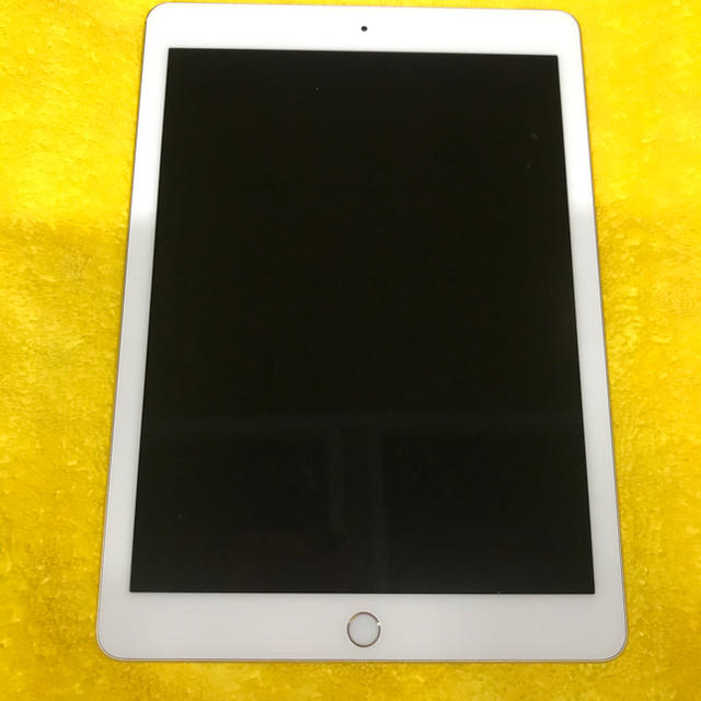 【美品】 iPad Pro 9.7 AU WI-FI&CELL 32GB GD