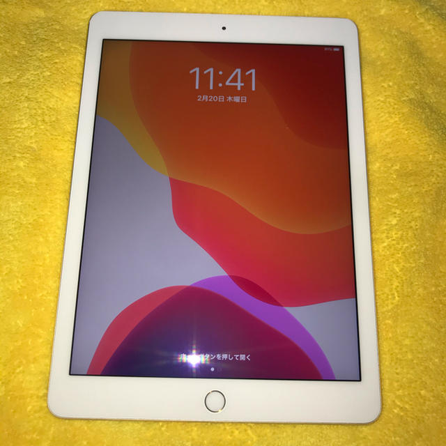 【美品】 iPad Pro 9.7 AU WI-FI&CELL 32GB GD