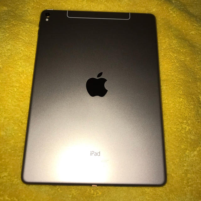 【美品】 iPad Pro 9.7 AU WI-FI&CELL 32GB GD