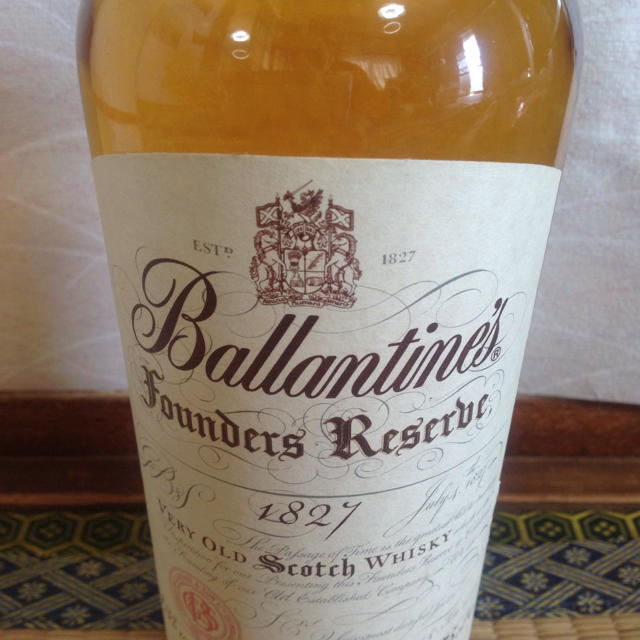 BALLANTYNE CASHMERE(バランタインカシミヤ)のバランタイン Founders Reserbe 1827 750ml 未開封 食品/飲料/酒の酒(ウイスキー)の商品写真