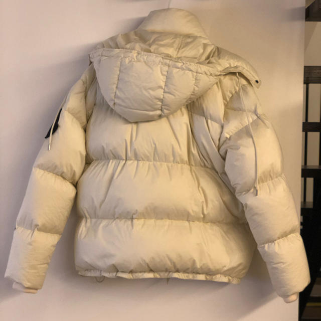 MONCLER(モンクレール)のみっちゃん様専用 モンクレール huaraz ダウンジャケット メンズのジャケット/アウター(ダウンジャケット)の商品写真