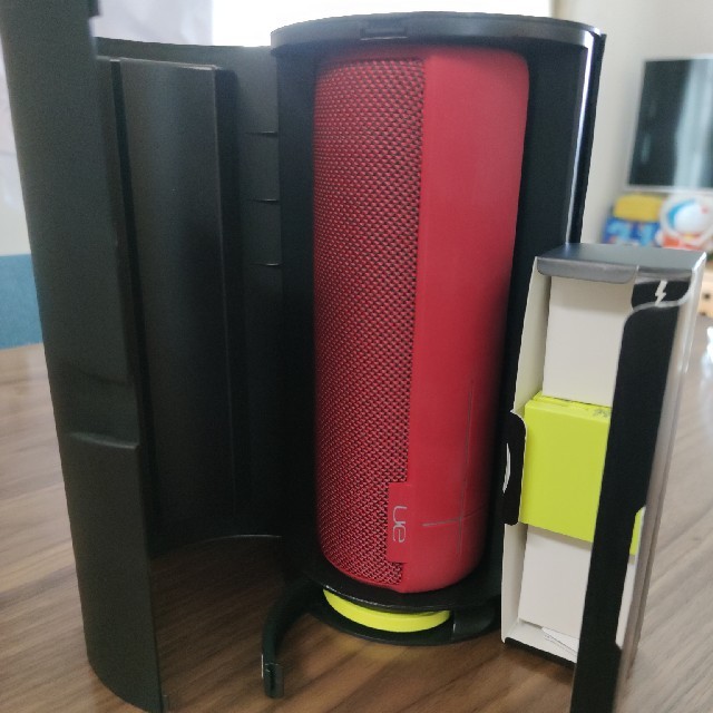 ULTIMATE EARS WS900RD　UE MEGABOOM スマホ/家電/カメラのオーディオ機器(スピーカー)の商品写真