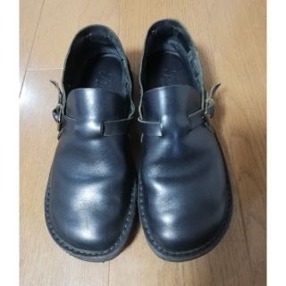 ビルケンシュトック(BIRKENSTOCK)のフラカップ ブラック 38　ブラック(ローファー/革靴)