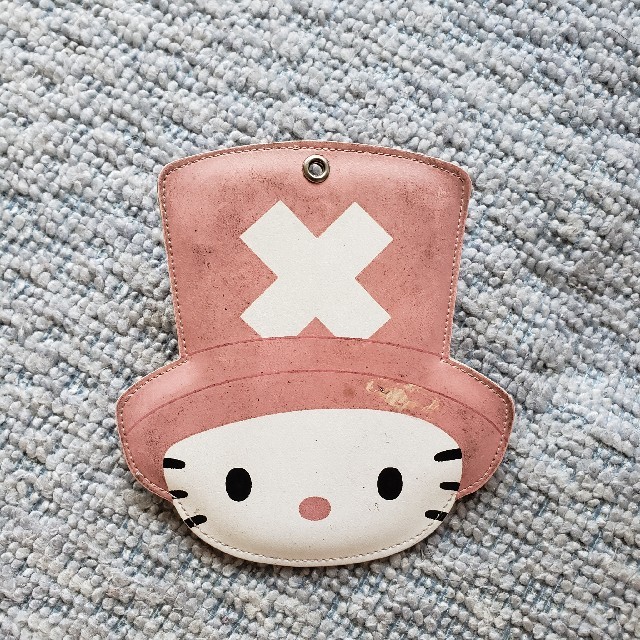 サンリオ(サンリオ)のONE PIECE×HELLO KITTYパスケース レディースのファッション小物(名刺入れ/定期入れ)の商品写真