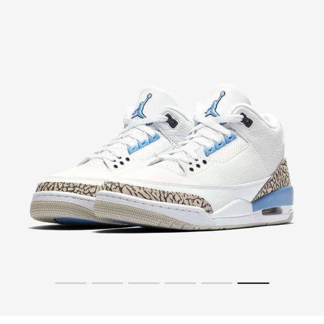 NIKE(ナイキ)のさらに値下げ！AIR JORDAN 3 RETRO “UNC”  メンズの靴/シューズ(スニーカー)の商品写真