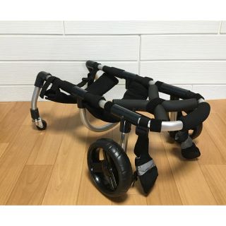 B Mダックス 犬の車椅子 小型犬用4輪車いす ~8kg位 歩行器 介護の
