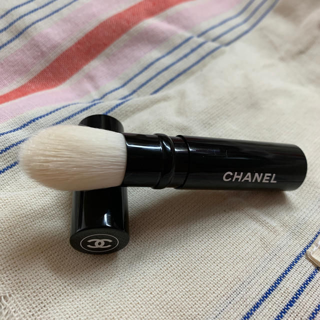 CHANEL(シャネル)のシャネル ハイライト用ブラシ コスメ/美容のメイク道具/ケアグッズ(ブラシ・チップ)の商品写真