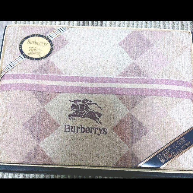 BURBERRY(バーバリー)のおかん様専用♥️バーバリー♥️タオルケット♥️ キッズ/ベビー/マタニティの寝具/家具(タオルケット)の商品写真