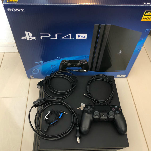 SONY PlayStation4 Pro 本体  CUH-7000BB01