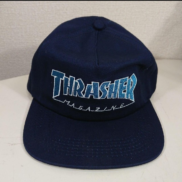 THRASHER(スラッシャー)のTHRASHER スラッシャー/スナップバックキャップ/Outlined/紺 メンズの帽子(キャップ)の商品写真