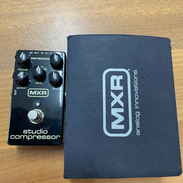 EFFECTOR(エフェクター)のMXR studio compressor M76 スタジオコンプレッサー 楽器のベース(ベースエフェクター)の商品写真