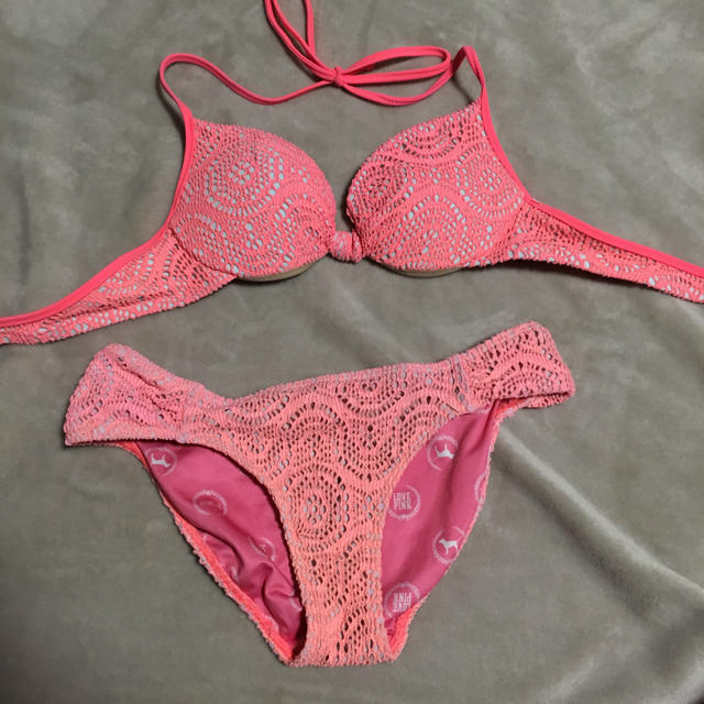 Victoria's Secret(ヴィクトリアズシークレット)のPINK 水着セット レディースの水着/浴衣(水着)の商品写真