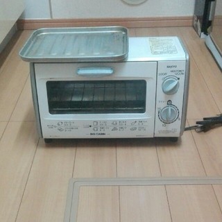 サンヨー(SANYO)のSANYO　オーブントースター　SK-BS2(調理機器)