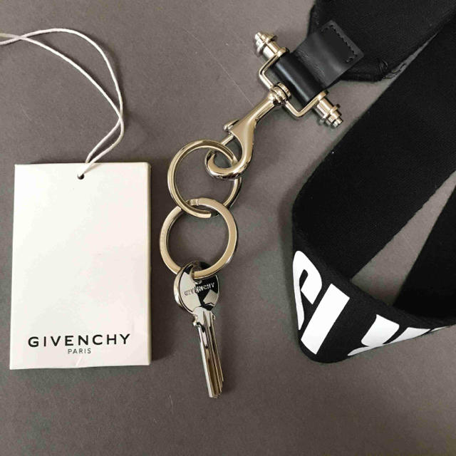 アクセサリー正規 Givenchy ジバンシィ キーリング ネックストラップ