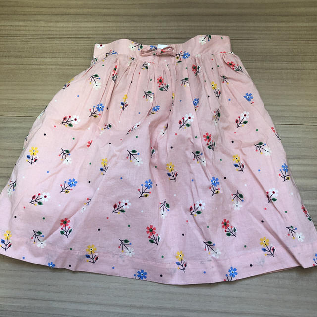 babyGAP(ベビーギャップ)のギャップ　ピンクの花柄スカート　95 キッズ/ベビー/マタニティのキッズ服女の子用(90cm~)(スカート)の商品写真