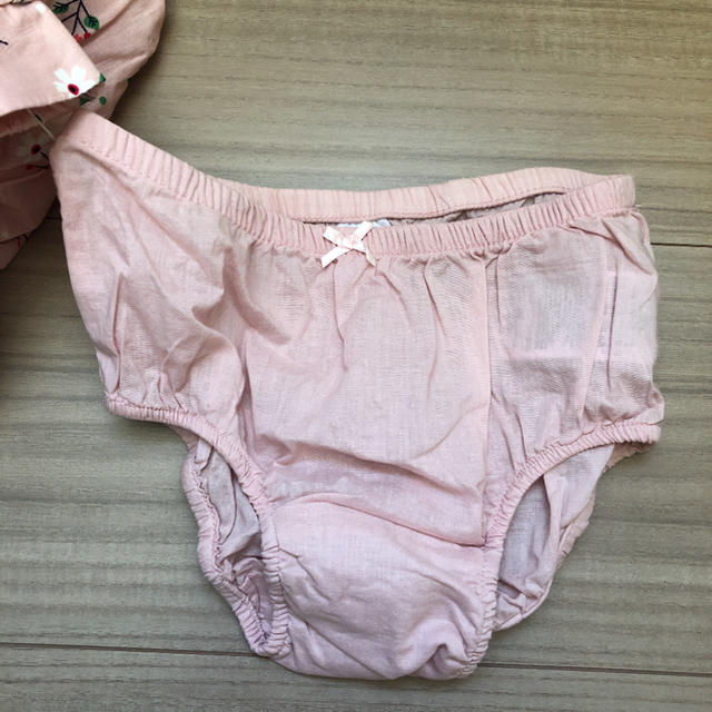 babyGAP(ベビーギャップ)のギャップ　ピンクの花柄スカート　95 キッズ/ベビー/マタニティのキッズ服女の子用(90cm~)(スカート)の商品写真