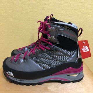 ザノースフェイス(THE NORTH FACE)の新品未使用　ノースフェイス　W Verto S4K GORE-TEX 24cm(登山用品)