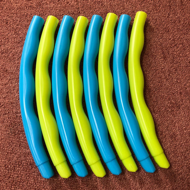 カラフル フラフープ ◉青、緑 2色　組み立て式 ※在庫わずか　値下げ　売り切り コスメ/美容のダイエット(エクササイズ用品)の商品写真