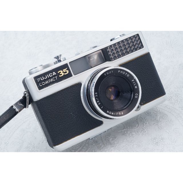 レトロカメラオシャレDE軽量コンパクト!　FUJICA　COMPACT35　フィルムカメラ