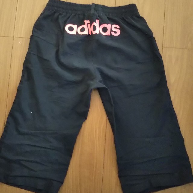 adidas(アディダス)のアディダス ハーフパンツ キッズ/ベビー/マタニティのキッズ服男の子用(90cm~)(パンツ/スパッツ)の商品写真