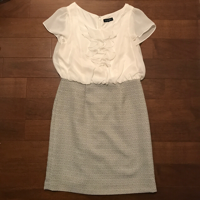 AEON(イオン)のレディース スーツ13号　入学式用 レディースのフォーマル/ドレス(スーツ)の商品写真