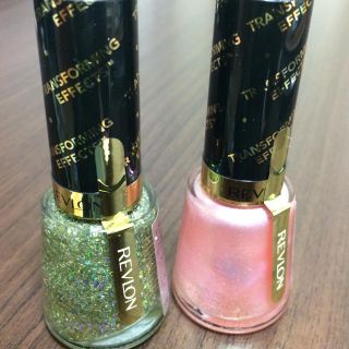 レブロン(REVLON)のREVLON マニュキュア 最終価格！(ネイルトップコート/ベースコート)