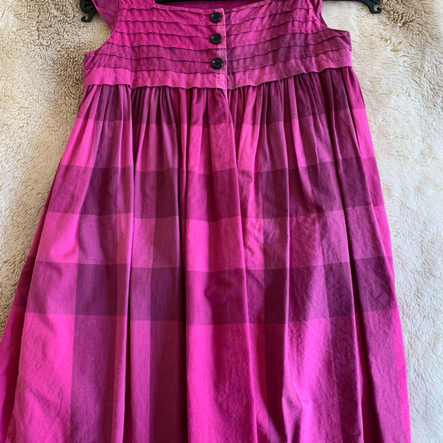 BURBERRY(バーバリー)のご専用☆バーバリー キッズワンピース ４Ｙ キッズ/ベビー/マタニティのキッズ服女の子用(90cm~)(ワンピース)の商品写真