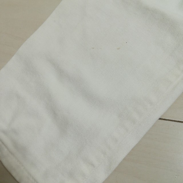 MUJI (無印良品)(ムジルシリョウヒン)の無印良品　BOYFIT　白　56cm　パンツ レディースのパンツ(デニム/ジーンズ)の商品写真
